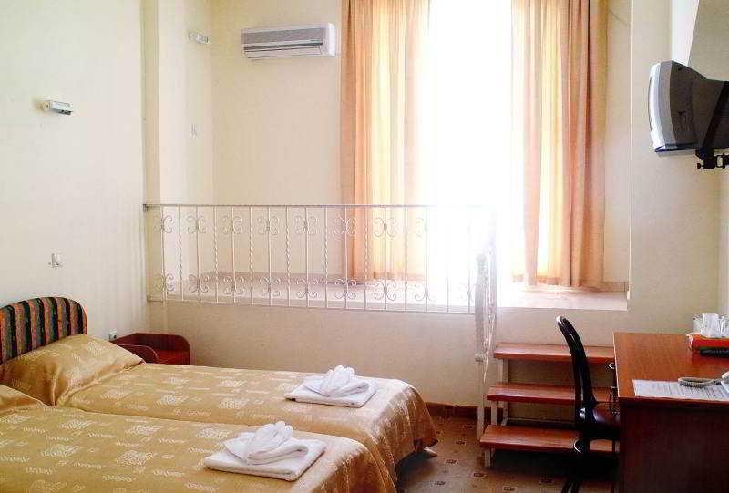 Vip Hotel Skopje - New Management Luaran gambar