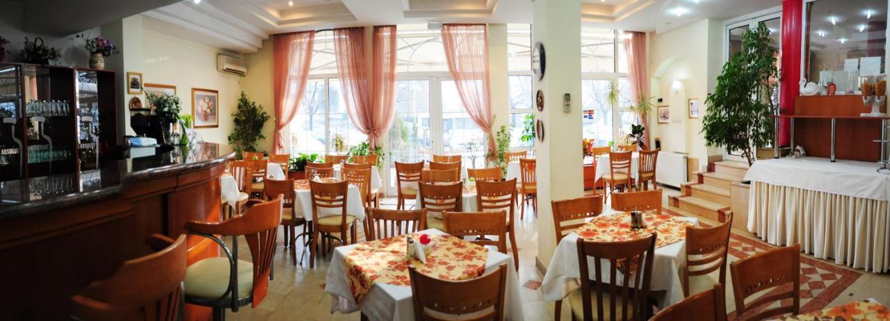 Vip Hotel Skopje - New Management Luaran gambar