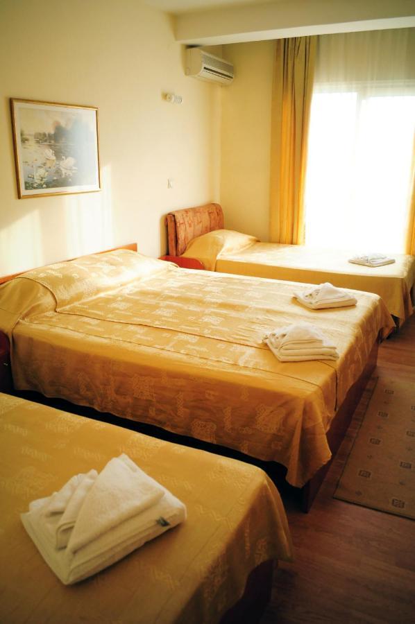 Vip Hotel Skopje - New Management Luaran gambar