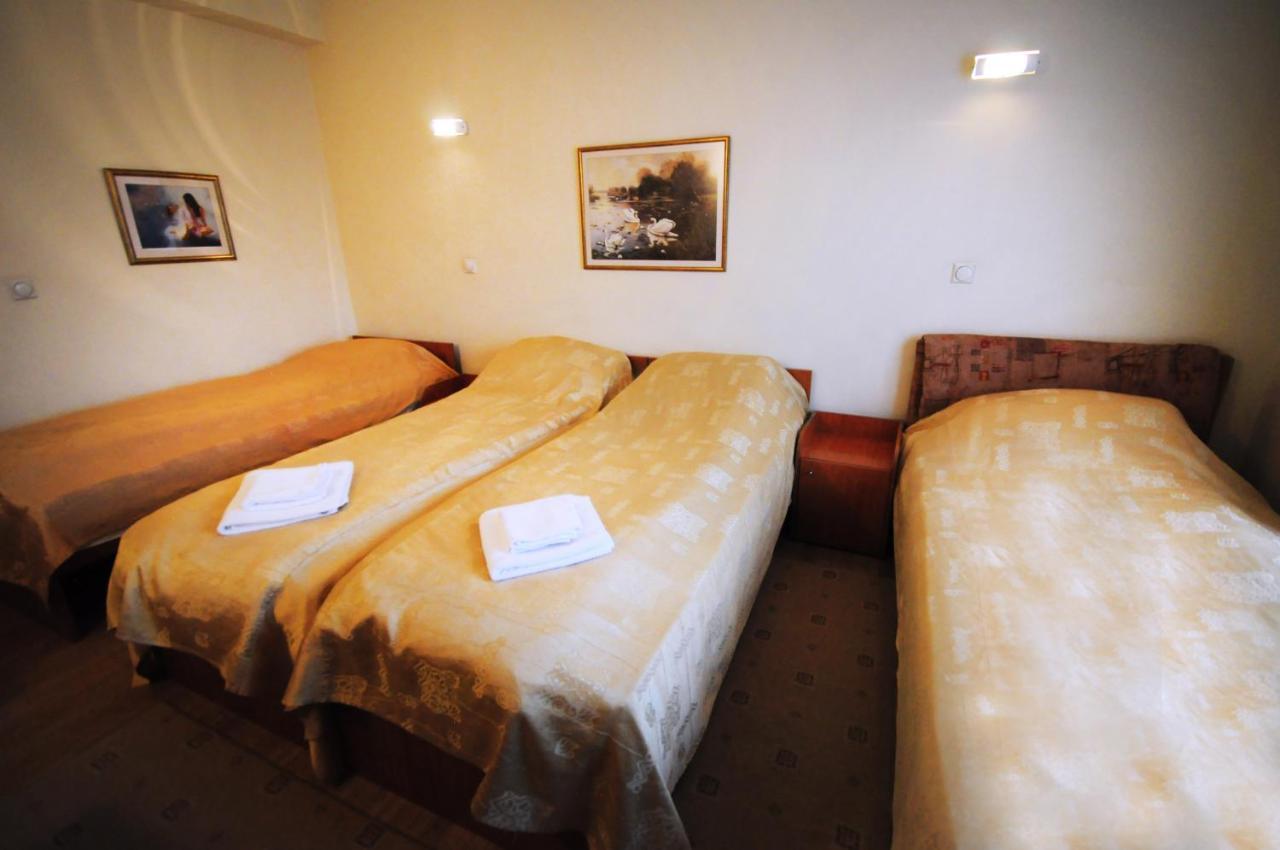 Vip Hotel Skopje - New Management Luaran gambar