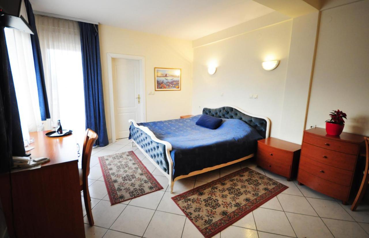 Vip Hotel Skopje - New Management Luaran gambar