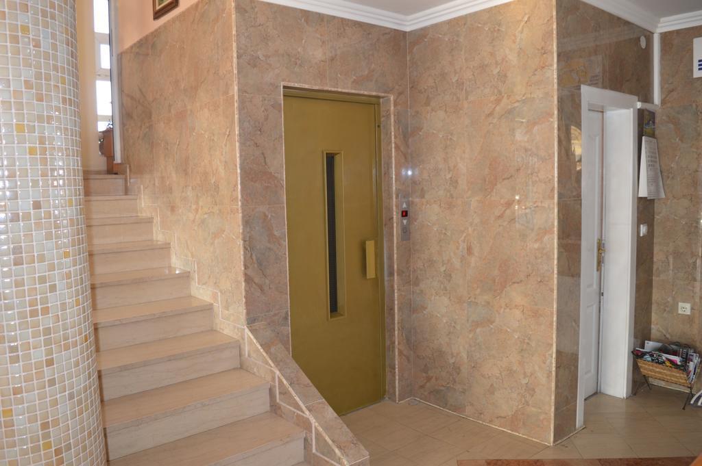 Vip Hotel Skopje - New Management Luaran gambar