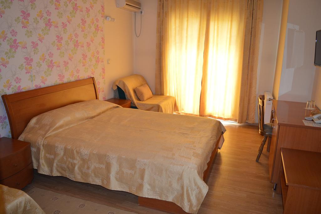 Vip Hotel Skopje - New Management Luaran gambar