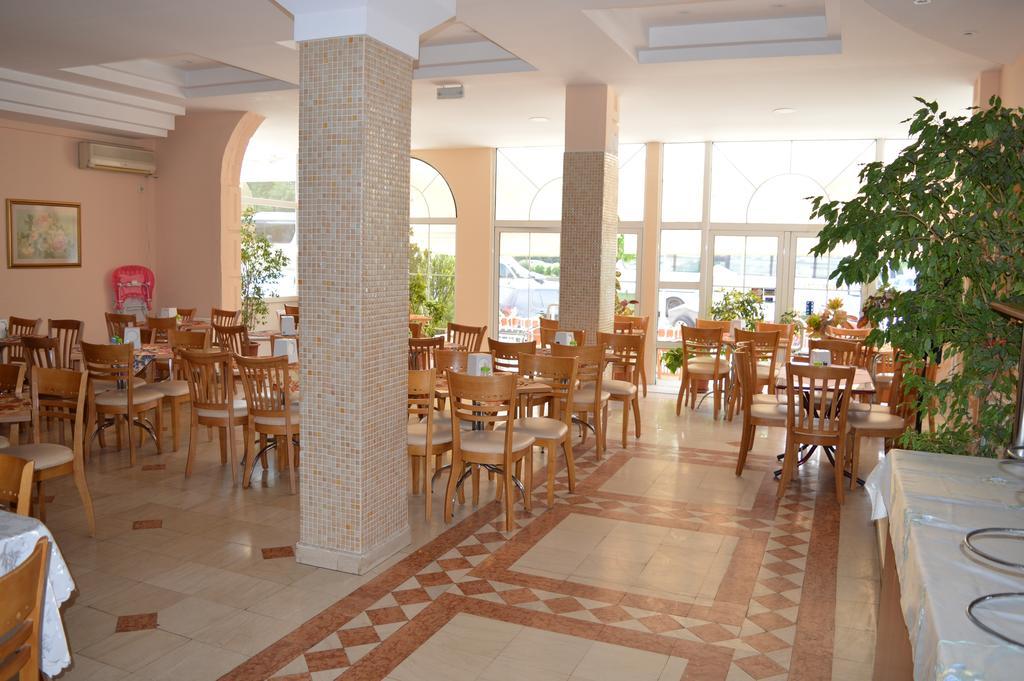 Vip Hotel Skopje - New Management Luaran gambar