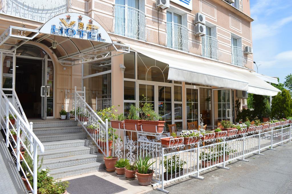 Vip Hotel Skopje - New Management Luaran gambar