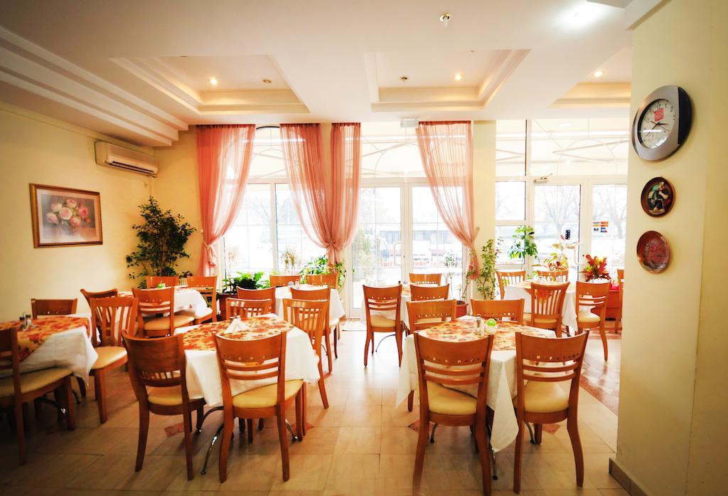 Vip Hotel Skopje - New Management Luaran gambar