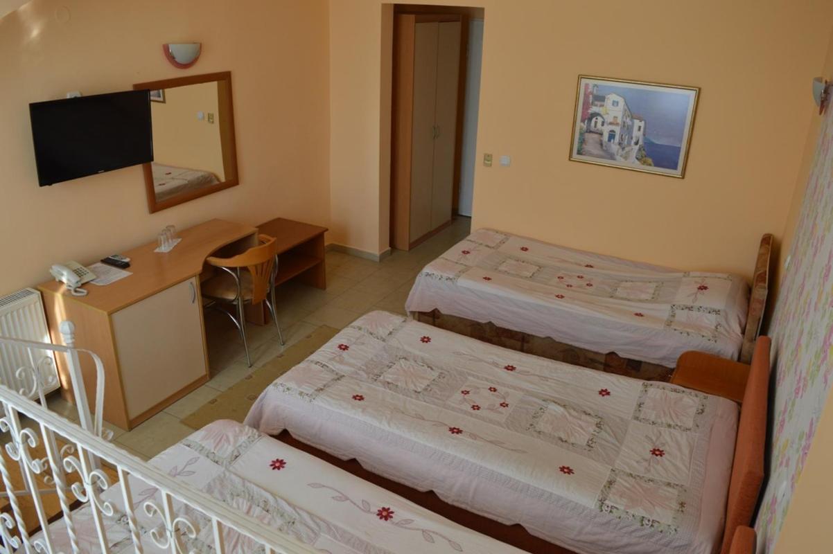 Vip Hotel Skopje - New Management Luaran gambar