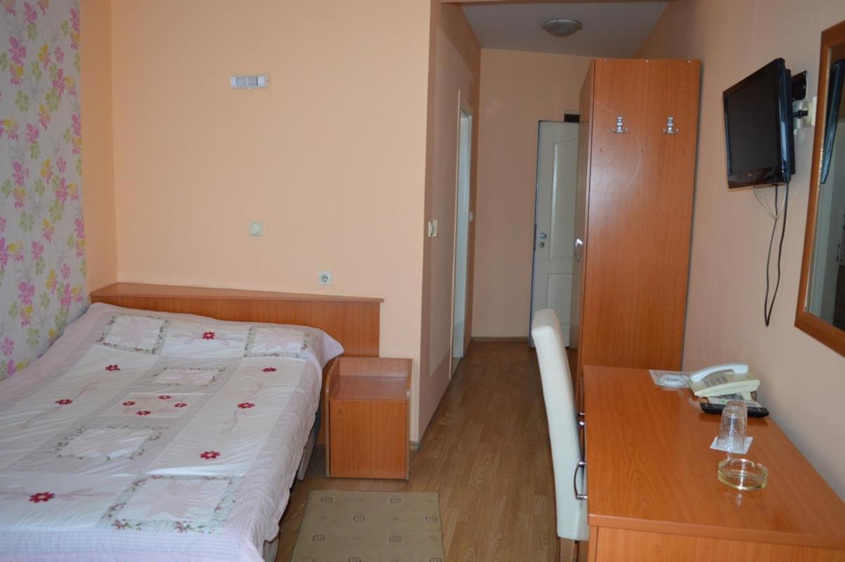 Vip Hotel Skopje - New Management Luaran gambar