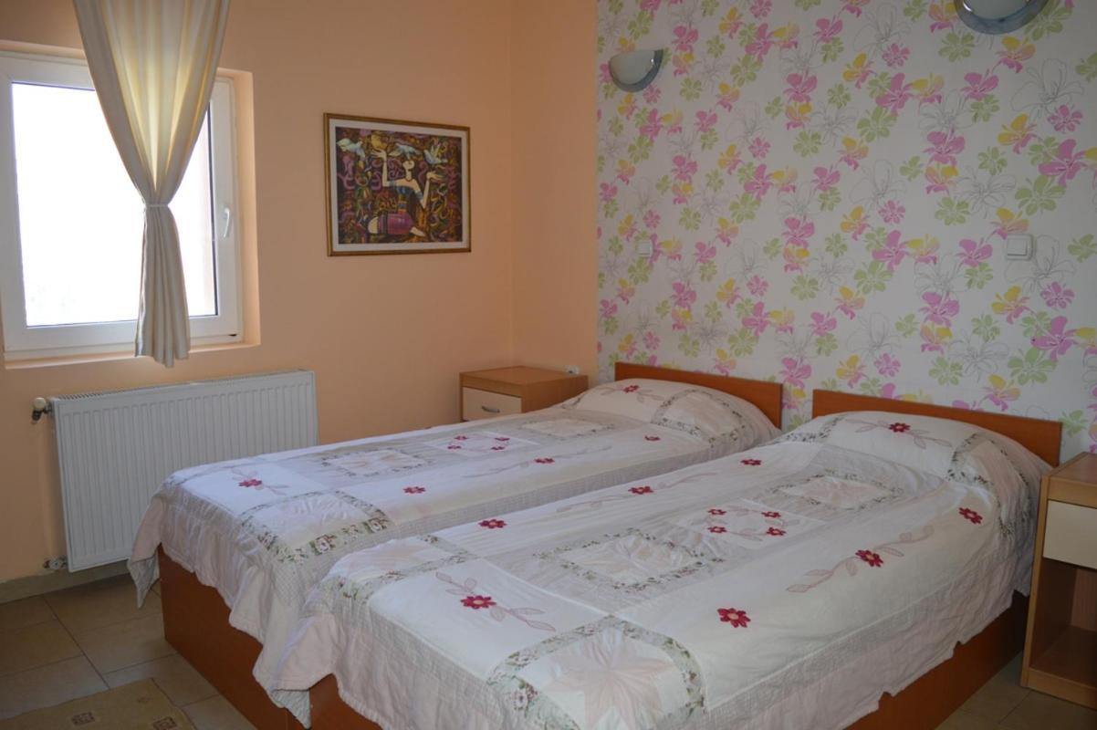Vip Hotel Skopje - New Management Luaran gambar